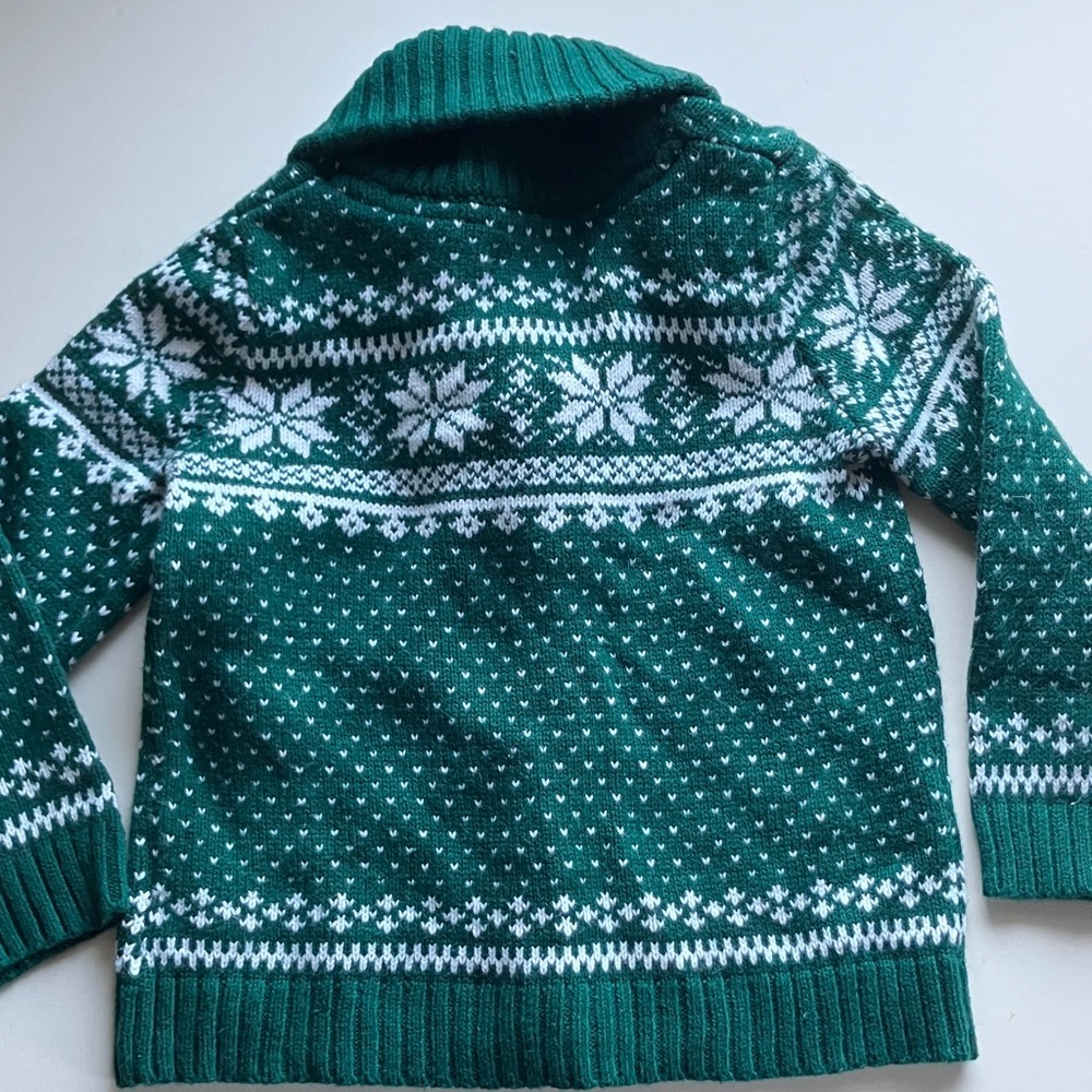 Green Snowflake Pattern Kids Cardigan and Hat Set Christmas boy or girl - Picture 3 of 4